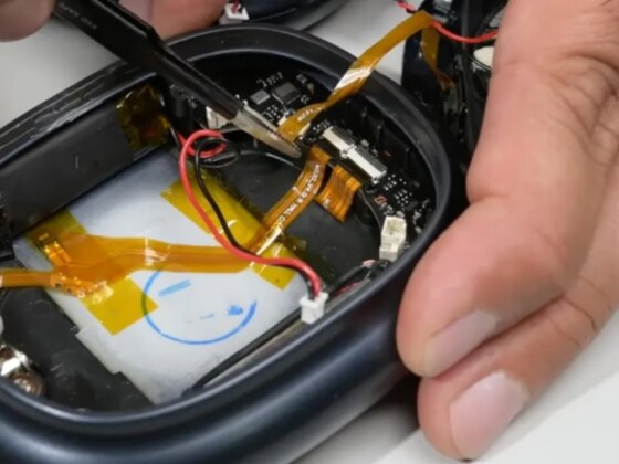iFixit desmonta clones do Apple Watch Ultra 3 e novos AirPods