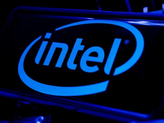 Intel arrisca 18A-P e mostra primeiros chips AI PC feitos nos EUA