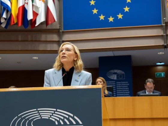 Cate Blanchett lança registo gratuito para dizer não à IA