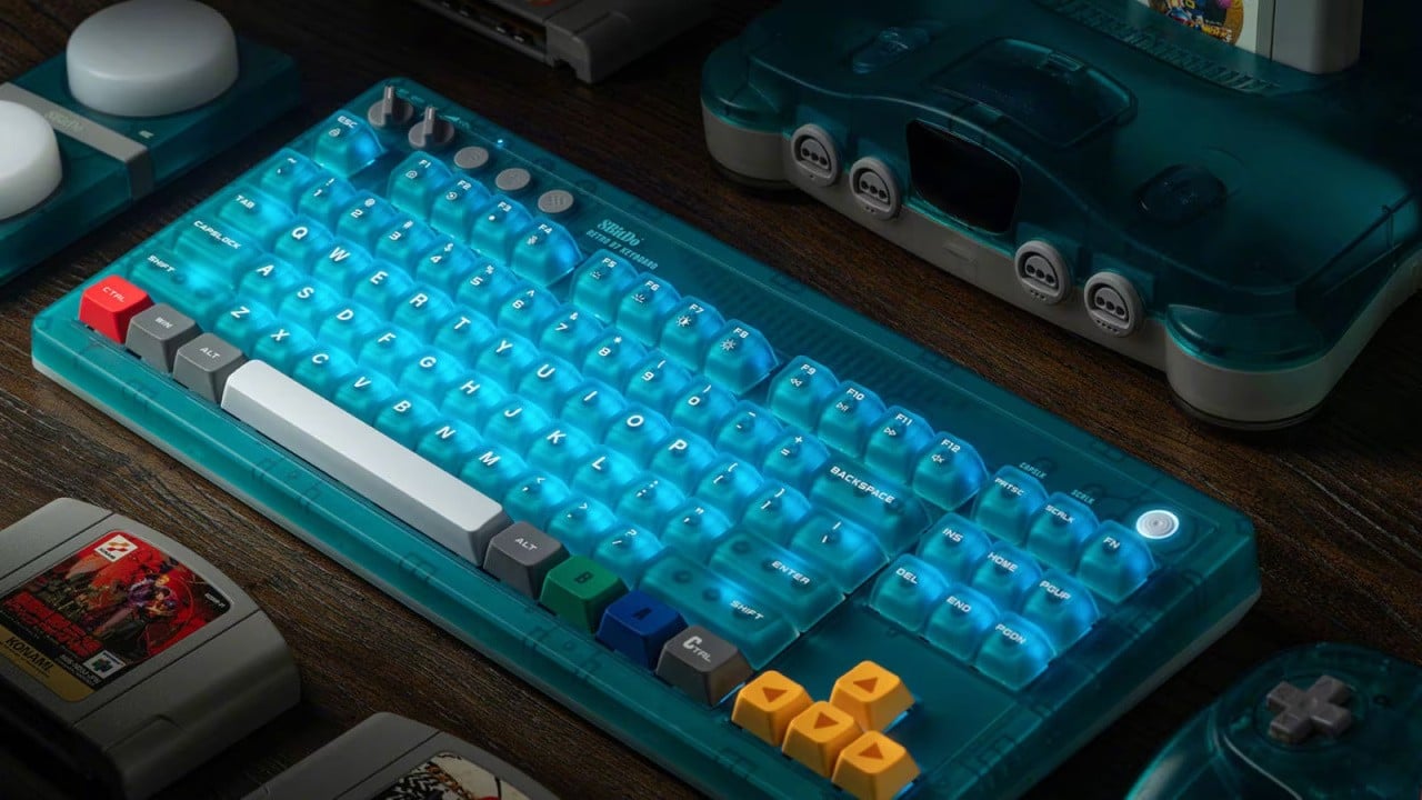8BitDo celebra 30 anos da N64 com teclado e comando transparentes
