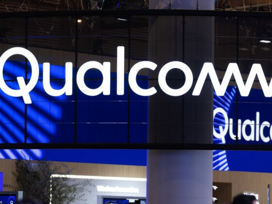 Qualcomm compra a Modular e mira a guerra do software de chips IA