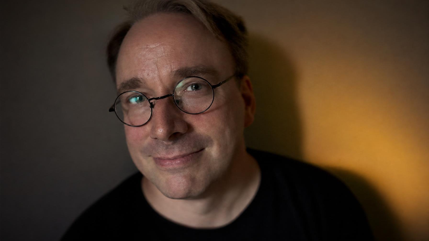 Linus Torvalds já não se vê como programador, e isso diz muito do Linux