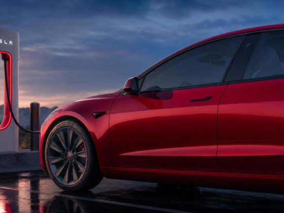 Defeito nas portas da Tesla pode apertar regras para toda a indústria