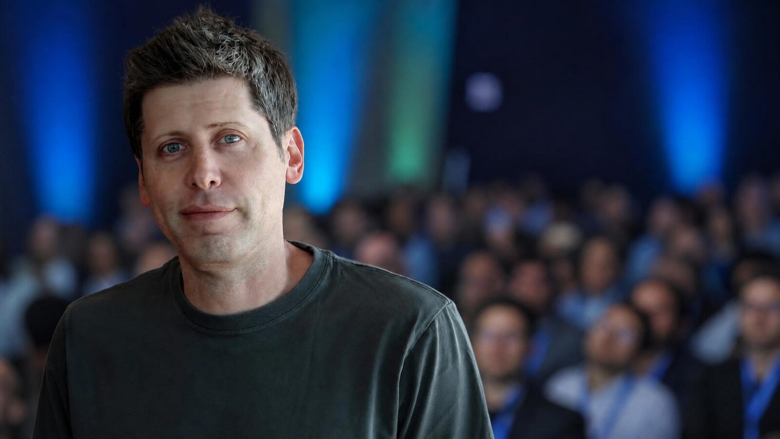 Sam Altman volta a falar de singularidade e mete 2026 no calendário