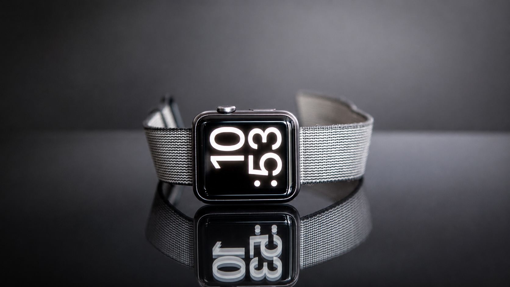 Apple Watch e wearables fogem à regra da bateria substituível na UE