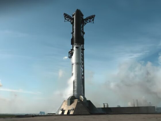 Starship regressa inteira e dá à SpaceX o escudo térmico que faltava