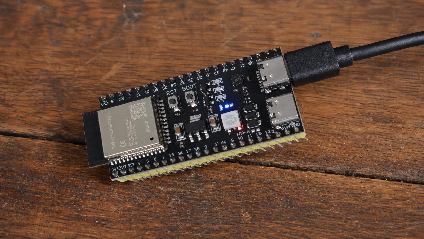 Técnica de memória põe LLM de 29M de parâmetros num simples ESP32
