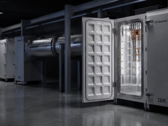 IBM quer escalar computação quântica com túneis criogénicos modulares
