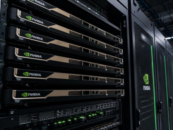Groq 3 da Nvidia dispara tokens, mas o risco de 20 mil milhões mantém-se
