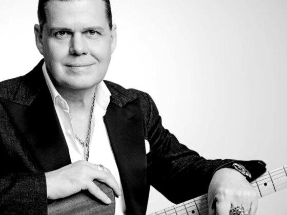 CEO da Fender chama “IA analógica” aos músicos humanos e acende debate
