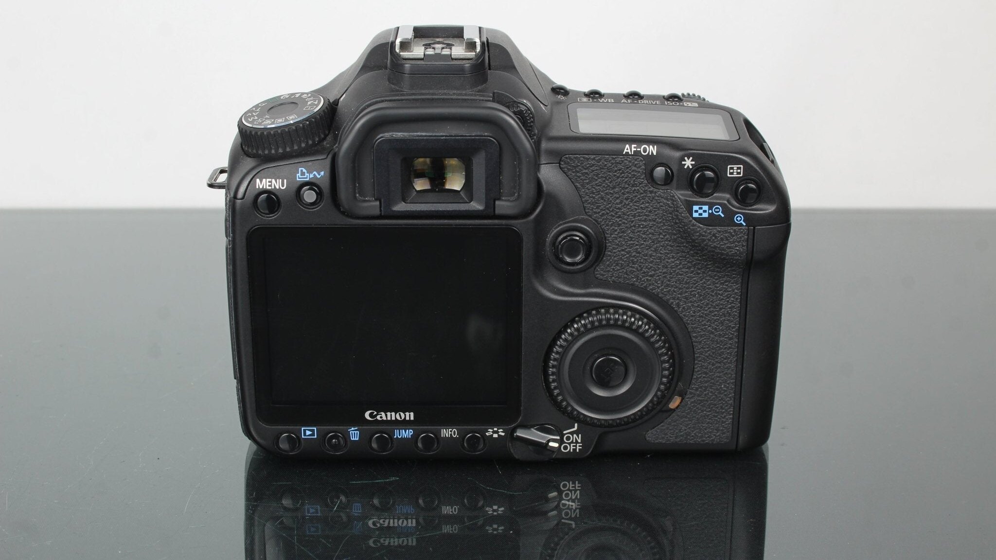 Canon EOS 40D em 2025: uma DSLR usada ainda vale a pena?