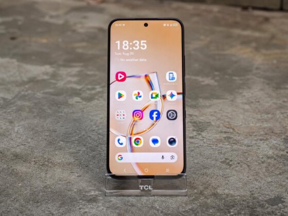 TCL P80 Ultra junta modo e-reader a um OLED de topo
