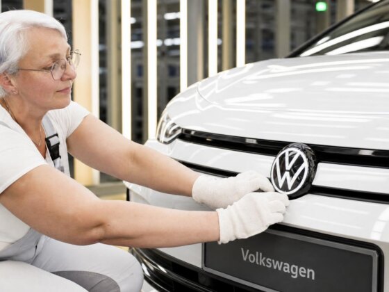 Volkswagen vai cortar 50.000 empregos e encolher gama até 2030