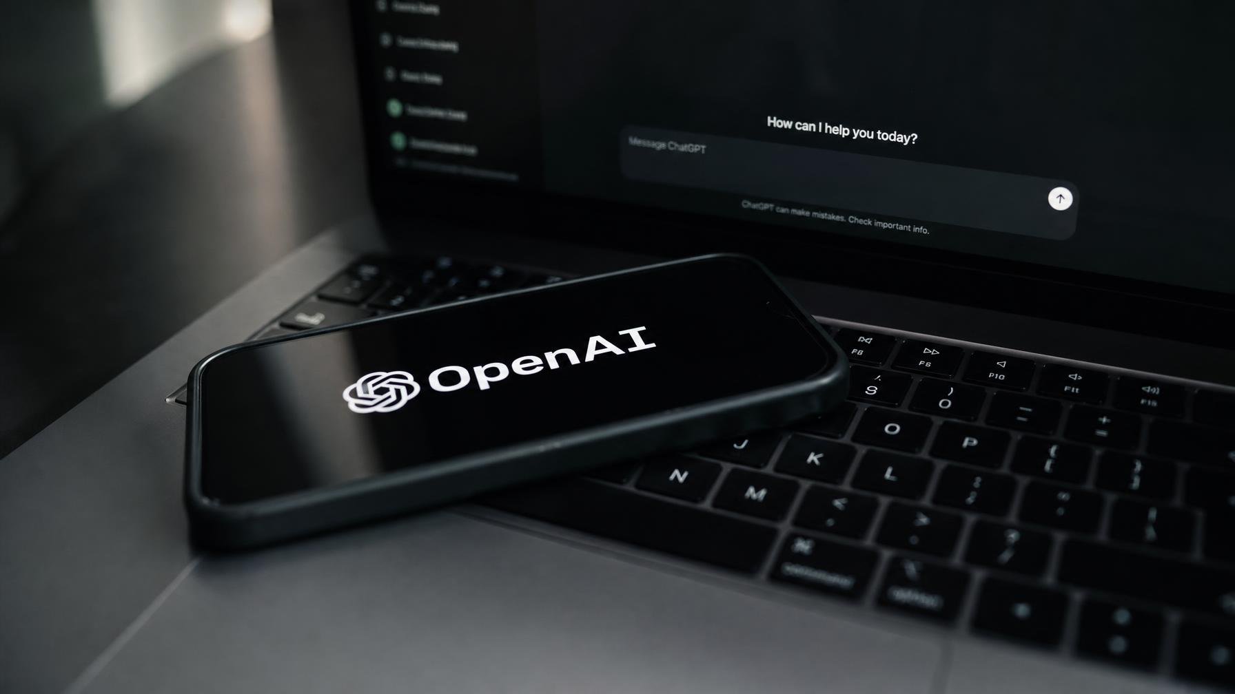 OpenAI compra a Glass Imaging e aponta a câmara ao hardware